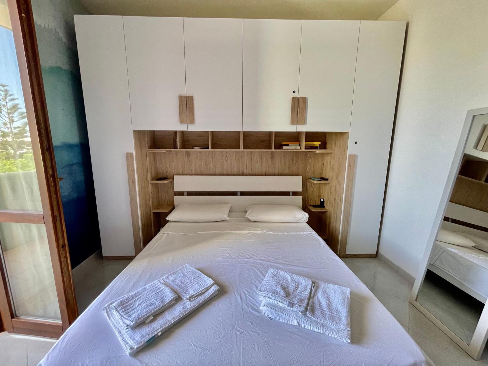 Vistamare Suite San Cataldo  Buitenkant foto